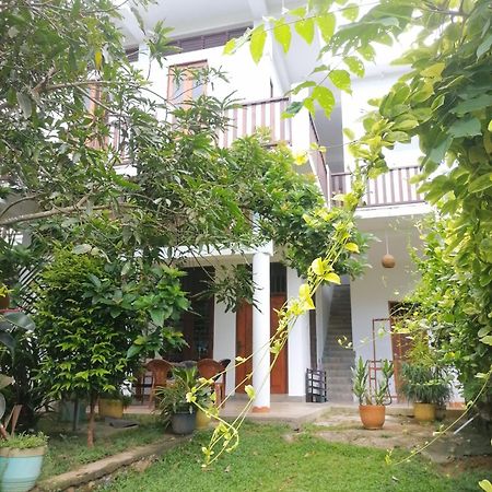 דירות דיקוולה Hiriketiya Hasmal House מראה חיצוני תמונה