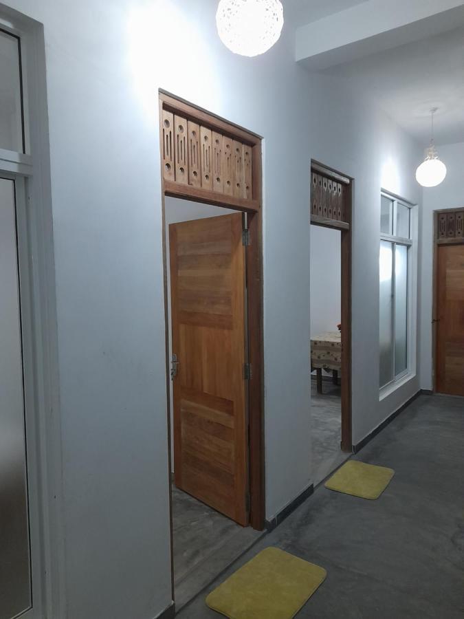 דירות דיקוולה Hiriketiya Hasmal House מראה חיצוני תמונה