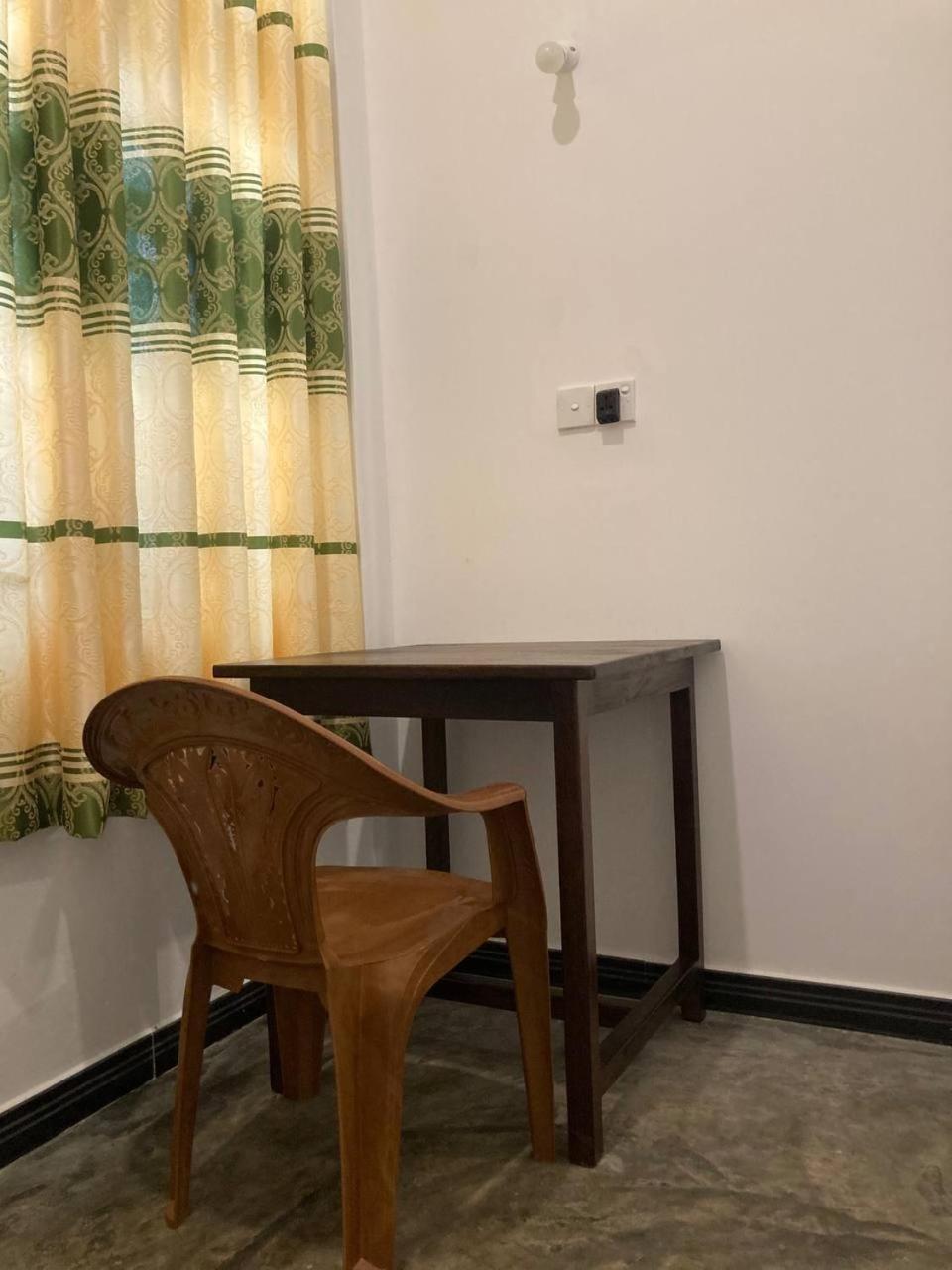 דירות דיקוולה Hiriketiya Hasmal House מראה חיצוני תמונה