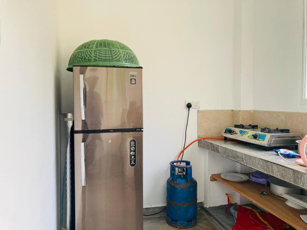 דירות דיקוולה Hiriketiya Hasmal House מראה חיצוני תמונה