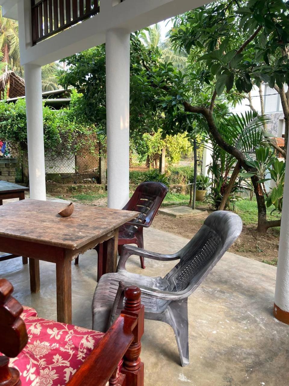 דירות דיקוולה Hiriketiya Hasmal House מראה חיצוני תמונה